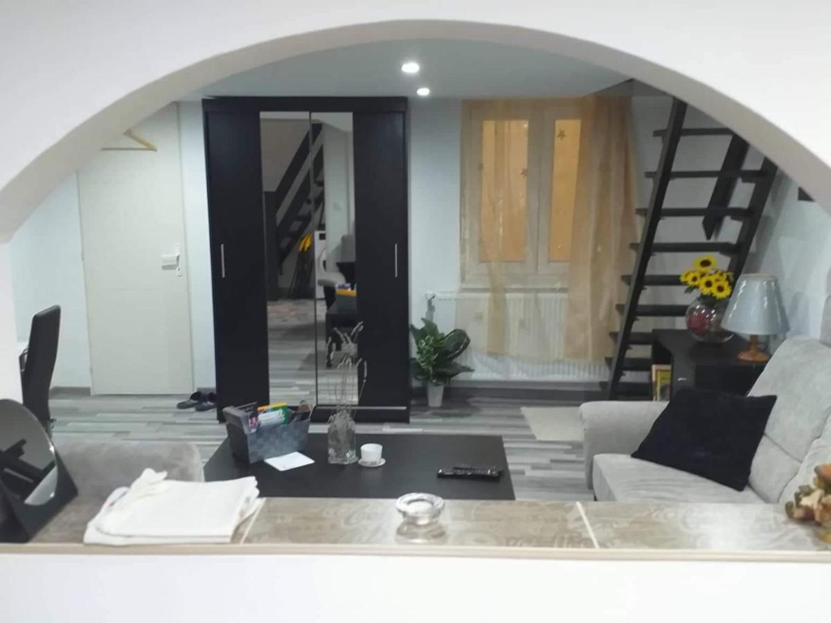 Little-Oasis Apartment Будапеща Екстериор снимка